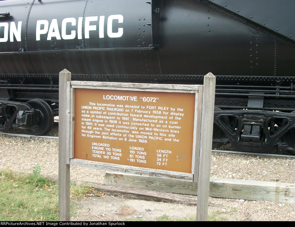 UP 6072, information sign